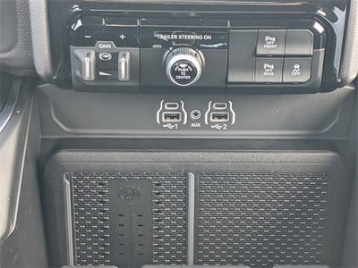 2025 RAM 1500 Big Horn Crew Cab 4x2 6'4' Box